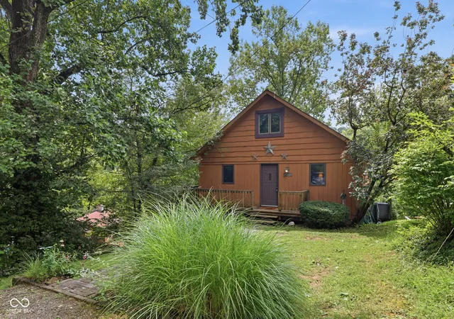 3rd image of 611 W Fleming Dr, Nineveh, IN 46164 | MLS# 22119447