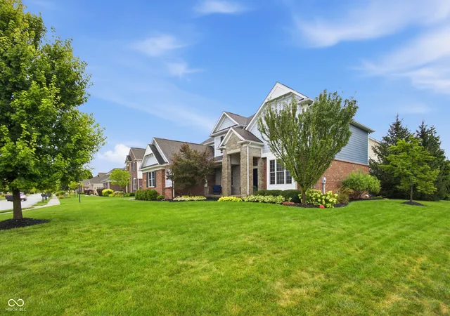 2nd image of 14603 Edgebrook Dr, Fishers, IN 46040 | MLS# 22119455