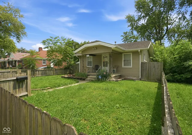 3rd image of 3915 E 12Th St, Indianapolis, IN 46201 | MLS# 22119463