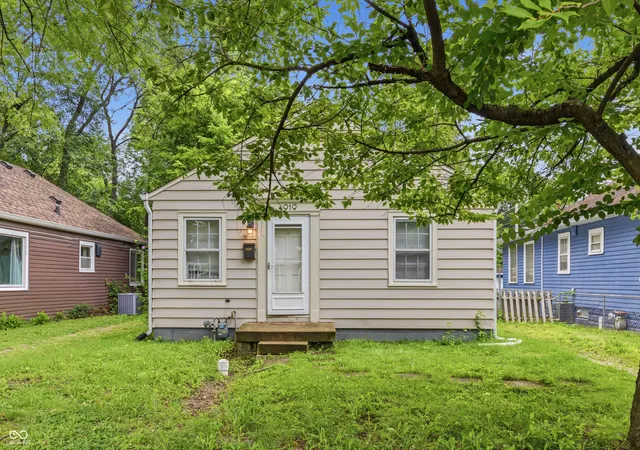 1st image of 4919 Indianola Ave, Indianapolis, IN 46205 | MLS# 22119499