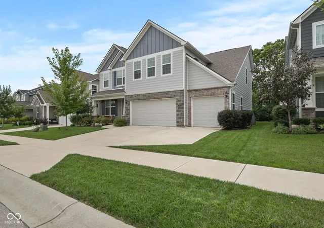 Photo 2 of Single family home for sale at 5357 Dunhaven Rd, Noblesville, IN 46062 | MLS# 22119501 | Listing updated on 2026-09-22