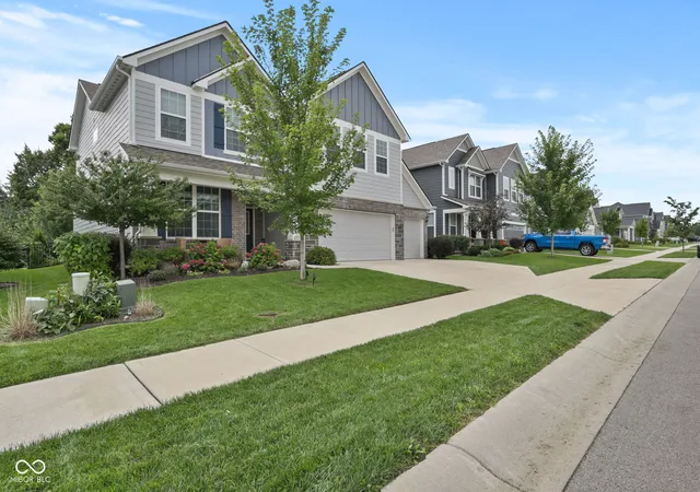 Photo 3 of Single family home for sale at 5357 Dunhaven Rd, Noblesville, IN 46062 | MLS# 22119501 | Listing updated on 2026-09-22
