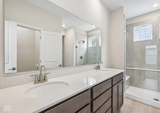 Photo 3 of Single family home for sale at 15940 Tharp Woods Dr, Fishers, IN 46037 | MLS# 22119502 | Listing updated on 2026-10-21