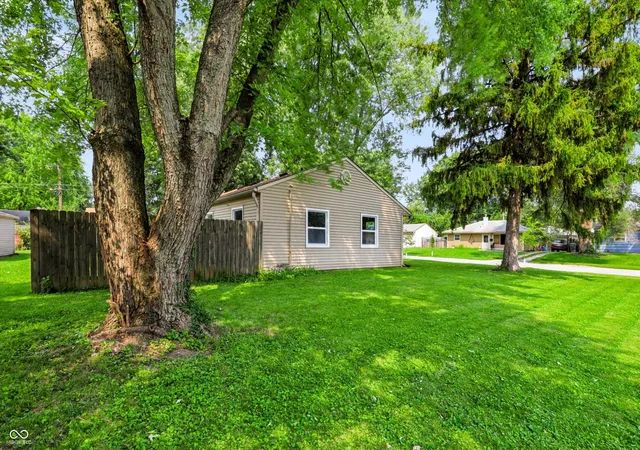 38th image of 4001 Kalmar Dr, Indianapolis, IN 46222 | MLS# 22119521