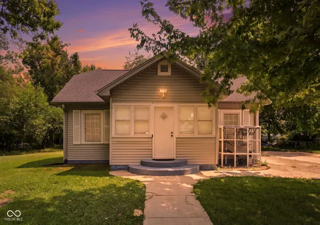 2nd image of 5979 S Randolph St, Indianapolis, IN 46227 | MLS# 22119532
