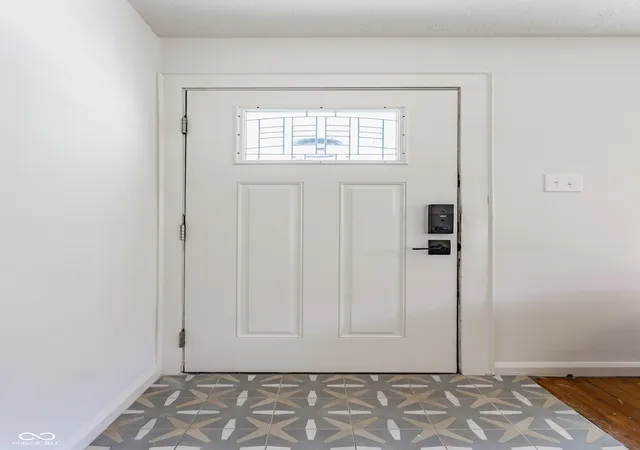 4th image of 1402 N Grant Ave, Indianapolis, IN 46201 | MLS# 22119550