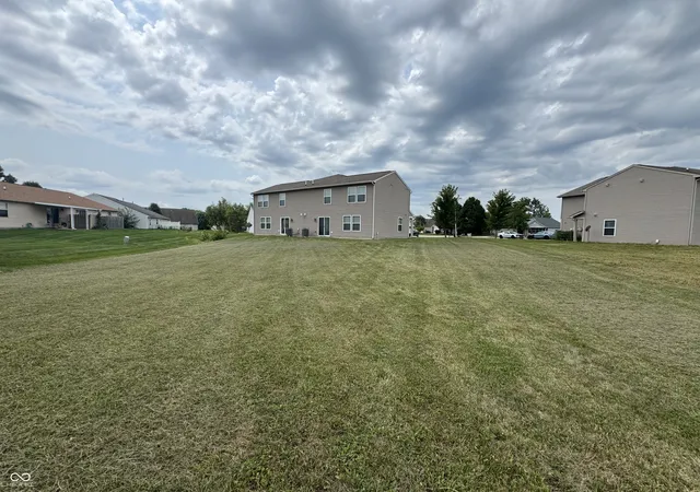 4th image of 2003 Falcon Ct, Franklin, IN 46131 | MLS# 22119552