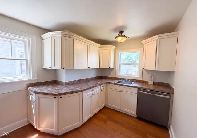 2nd image of 130 S 10th Ave, Beech Grove, IN 46107 | MLS# 22119553