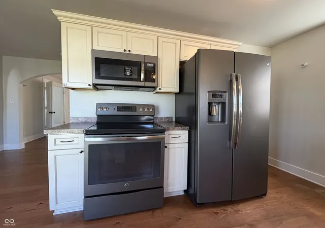 Photo 2 of Single family home for sale at 130 S 10th Avenue, Beech Grove, IN 46107 | MLS# 22119553 | Listing updated on 2026-09-25