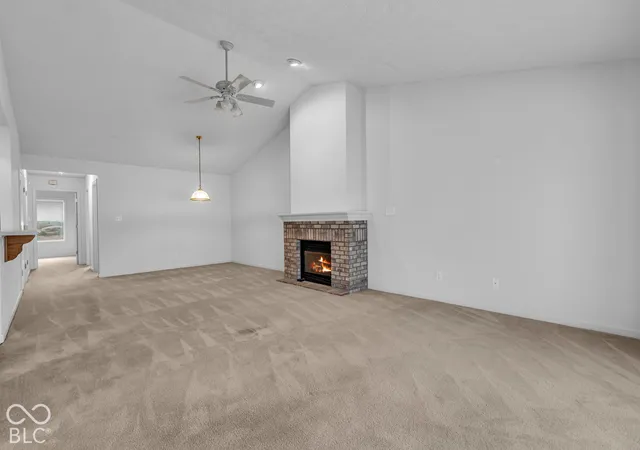 Photo 3 of Condo for sale at 340 Lakewood Ct, Avon, IN 46123 | MLS# 22119569 | Listing updated on 2026-10-22