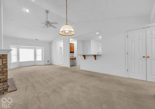 Photo 4 of Condo for sale at 340 Lakewood Ct, Avon, IN 46123 | MLS# 22119569 | Listing updated on 2026-10-22