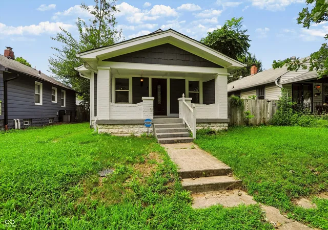 2nd image of 1424 N Gladstone Ave, Indianapolis, IN 46201 | MLS# 22119573