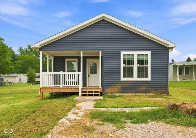 1st image of 425 Dream Wy, Cloverdale, IN 46120 | MLS# 22119576