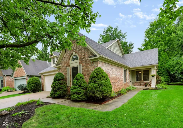 1st image of 10816 Belair Dr, Carmel, IN 46280 | MLS# 22119586