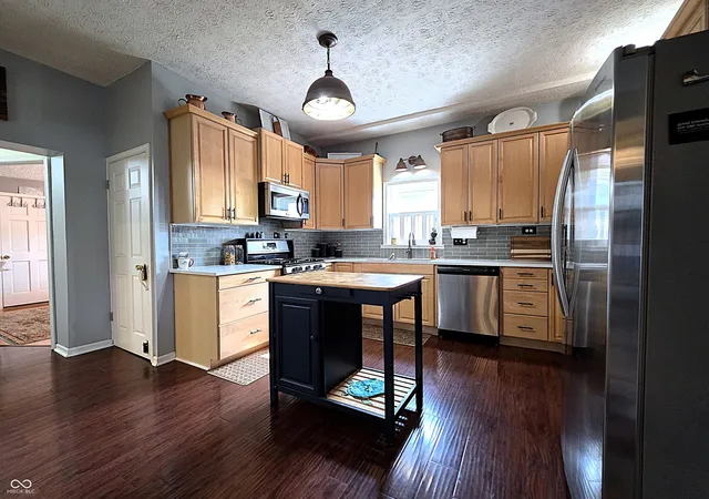 Photo 3 of Sale Pending at 448 E Carlisle St, Mooresville, IN 46158 | MLS# 22119589 | Listing updated on 2026-08-13