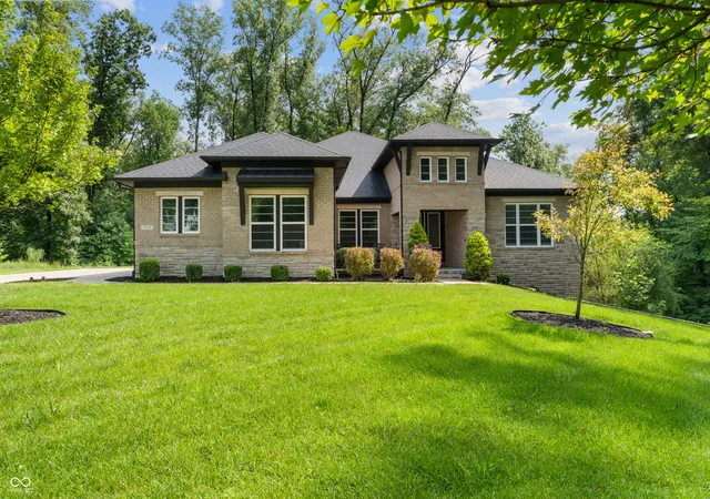 3rd image of 5059 Oak Ridge Trl, Columbus, IN 47201 | MLS# 22119601
