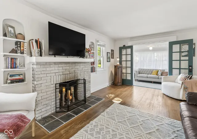 Photo 2 of Single family home for sale at 1444 N Linwood Ave, Indianapolis, IN 46201 | MLS# 22119606 | Listing updated on 2026-10-29