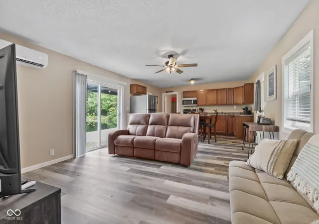 Photo 4 of Single family home for sale at 6100 E County Rd 550 N, Shelburn, IN 47879 | MLS# 22119607 | Listing updated on 2026-08-13
