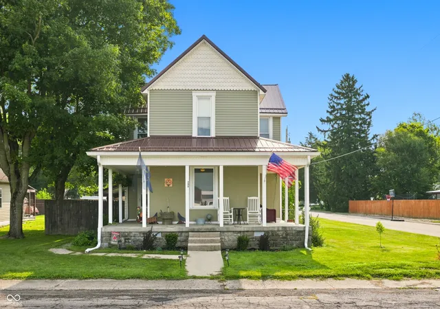 1st image of 208 S Sycamore St, Gaston, IN 47342 | MLS# 22119608