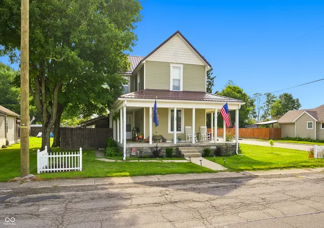 28th image of 208 S Sycamore St, Gaston, IN 47342 | MLS# 22119608