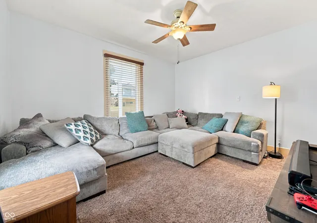 5th image of 208 S Sycamore St, Gaston, IN 47342 | MLS# 22119608