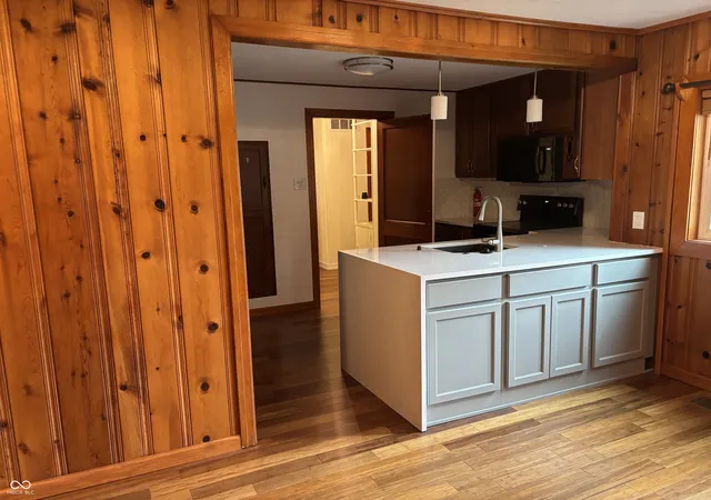 Photo 2 of Sale Pending at 1302 N Park Blvd, Rushville, IN 46173 | MLS# 22119634 | Listing updated on 2026-08-31