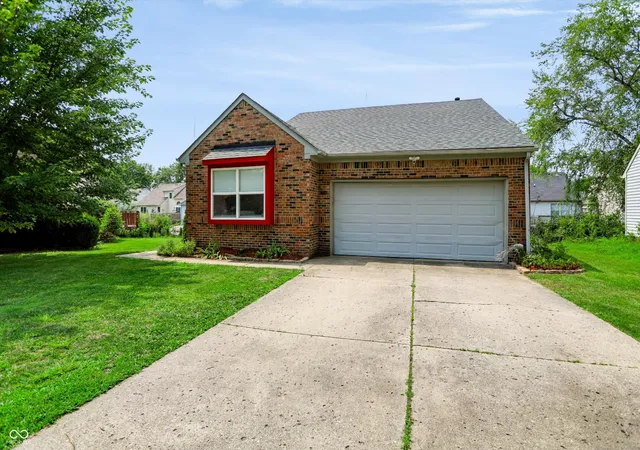 3rd image of 7854 Park North Cir, Indianapolis, IN 46260 | MLS# 22119638