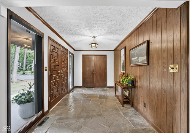 3rd image of 7255 Tuliptree Trl, Indianapolis, IN 46256 | MLS# 22119650