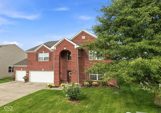 1st image of 8744 N Aspen Wy, Mc Cordsville, IN 46055 | MLS# 22119660