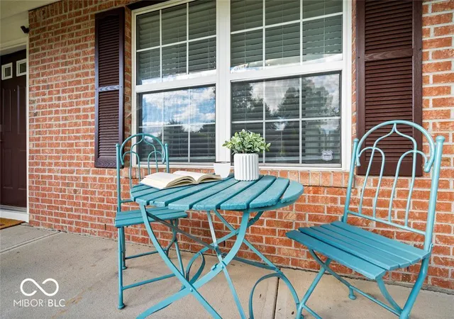 Photo 2 of Single family home for sale at 404 E Pine Ridge Dr, Westfield, IN 46074 | MLS# 22119667 | Listing updated on 2026-10-01