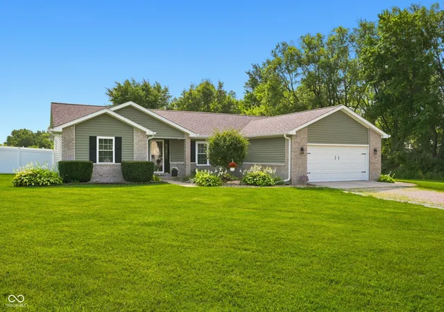 2nd image of 210 N Pittenger Dr, Selma, IN 47383 | MLS# 22119686
