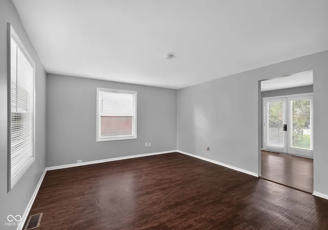 2nd image of 1934 Schwier Ct, Indianapolis, IN 46229 | MLS# 22119702