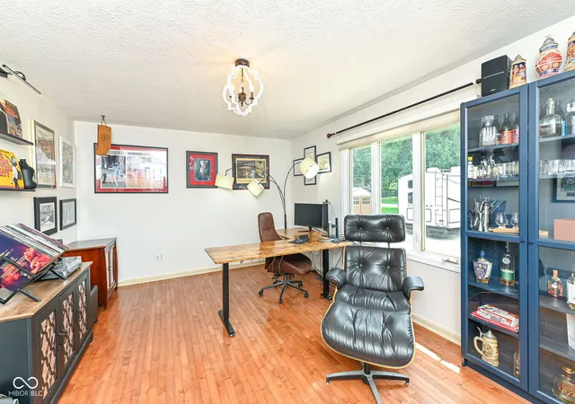 Photo 3 of Sale Pending at 9730 Mallery Dr, Noblesville, IN 46060 | MLS# 22119705 | Listing updated on 2026-10-06