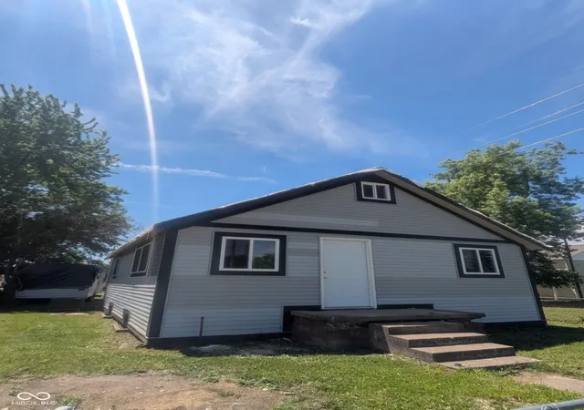 1st image of 1315 E 11th St, Muncie, IN 47302 | MLS# 22119716