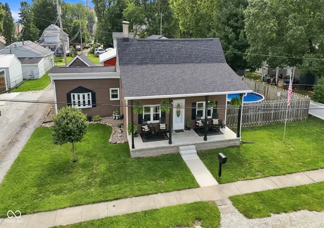 2nd image of 217 S Vine St, Thorntown, IN 46071 | MLS# 22119718
