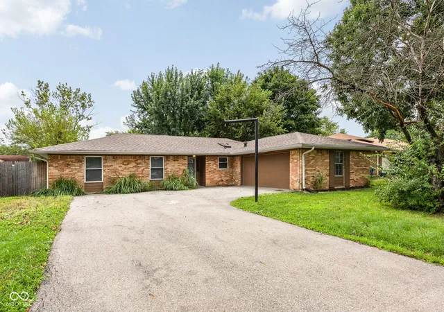 1st image of 9531 Jay Dr, Indianapolis, IN 46229 | MLS# 22119721