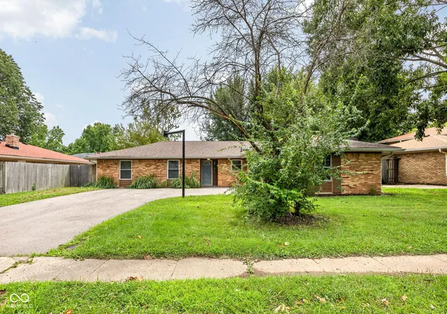 2nd image of 9531 Jay Dr, Indianapolis, IN 46229 | MLS# 22119721
