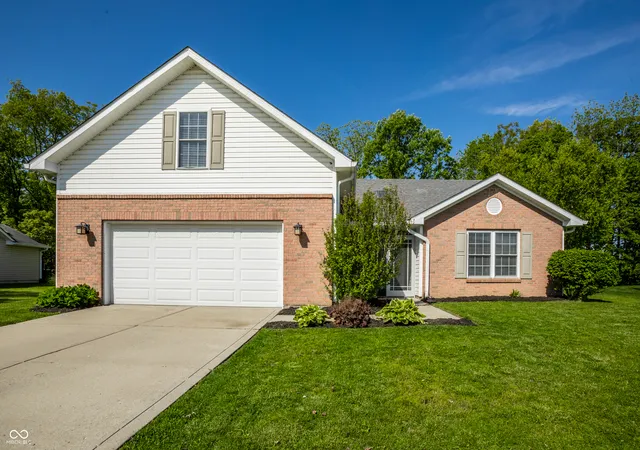 2nd image of 25 W Quail Wood Ln, Westfield, IN 46074 | MLS# 22119750