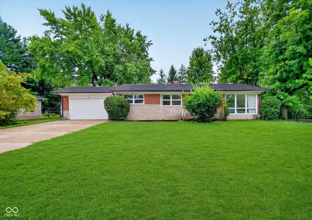 1st image of 289 W County Line, Greenwood, IN 46142 | MLS# 22119769