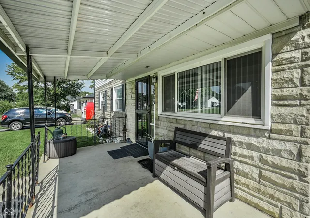 3rd image of 3442 Bowen Pl, Indianapolis, IN 46221 | MLS# 22119778