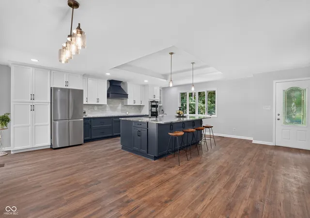 4th image of 226 Saddlebrook Dr, Zionsville, IN 46077 | MLS# 22119780