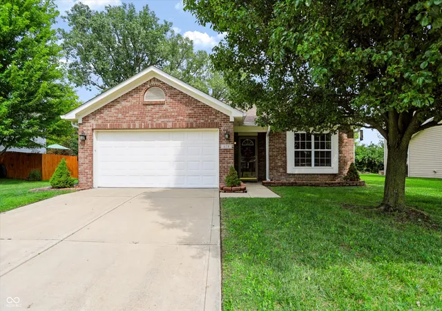 1st image of 659 Sonoma Ln, Greenfield, IN 46140 | MLS# 22119821