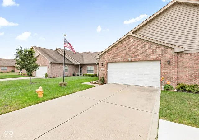 1st image of 4242 Revere Ln, Plainfield, IN 46168 | MLS# 22119838