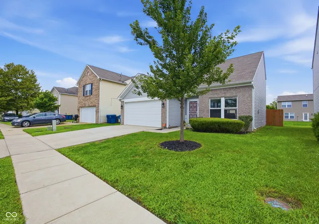 3rd image of 8038 Grove Berry Wy, Indianapolis, IN 46239 | MLS# 22119841