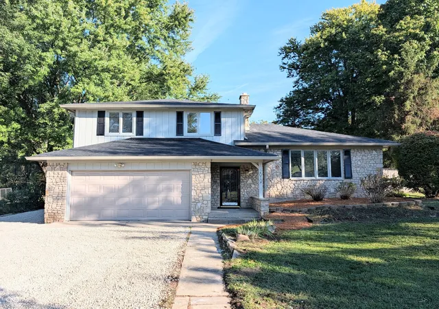 1st image of 2010 Plantation, Martinsville, IN 46151 | MLS# 22119845