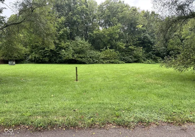 3rd image of 7902 N Keystone Ave, Indianapolis, IN 46240 | MLS# 22119848