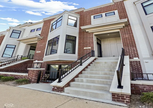 1st image of 711 E 16th St, Indianapolis, IN 46202 | MLS# 22119849