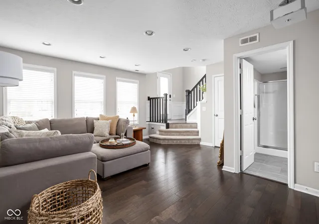 Photo 2 of Townhouse for sale at 2618 Congress St, Carmel, IN 46032 | MLS# 22119855 | Listing updated on 2026-10-27