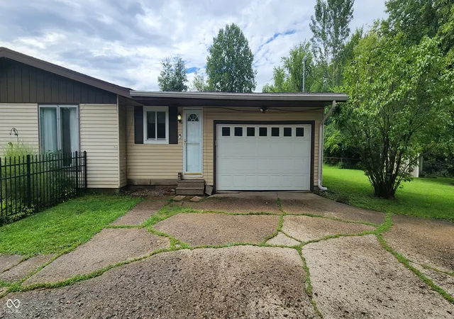 5th image of 4068 Wallace Ave, Indianapolis, IN 46226 | MLS# 22119860