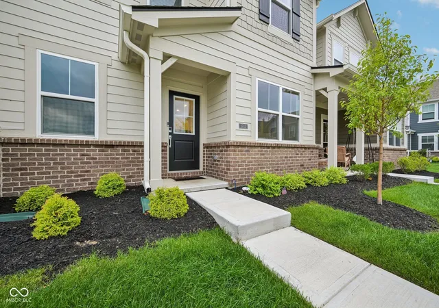 Photo 4 of Sale Pending at 1712 Clifton Ln, Westfield, IN 46074 | MLS# 22119865 | Listing updated on 2026-09-23